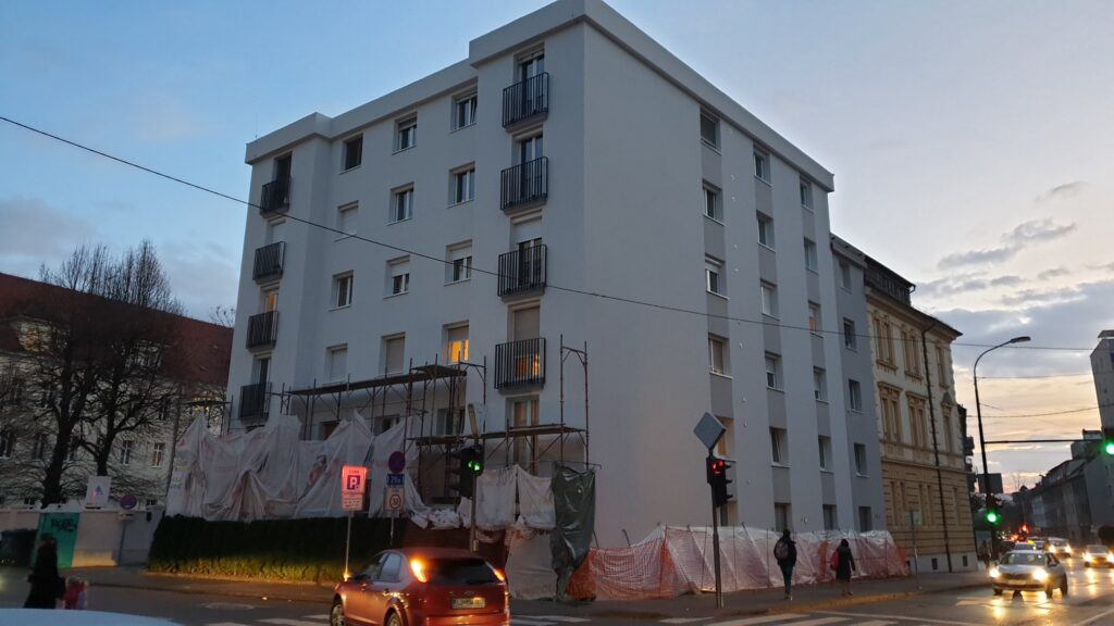 From the building site to finished spaces · image 1