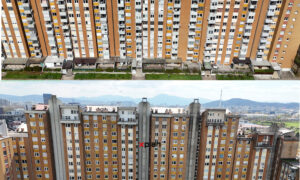Dron posnetek stolpnice – energetska sanacija fasade, PZI projekt Eko sklad 2025